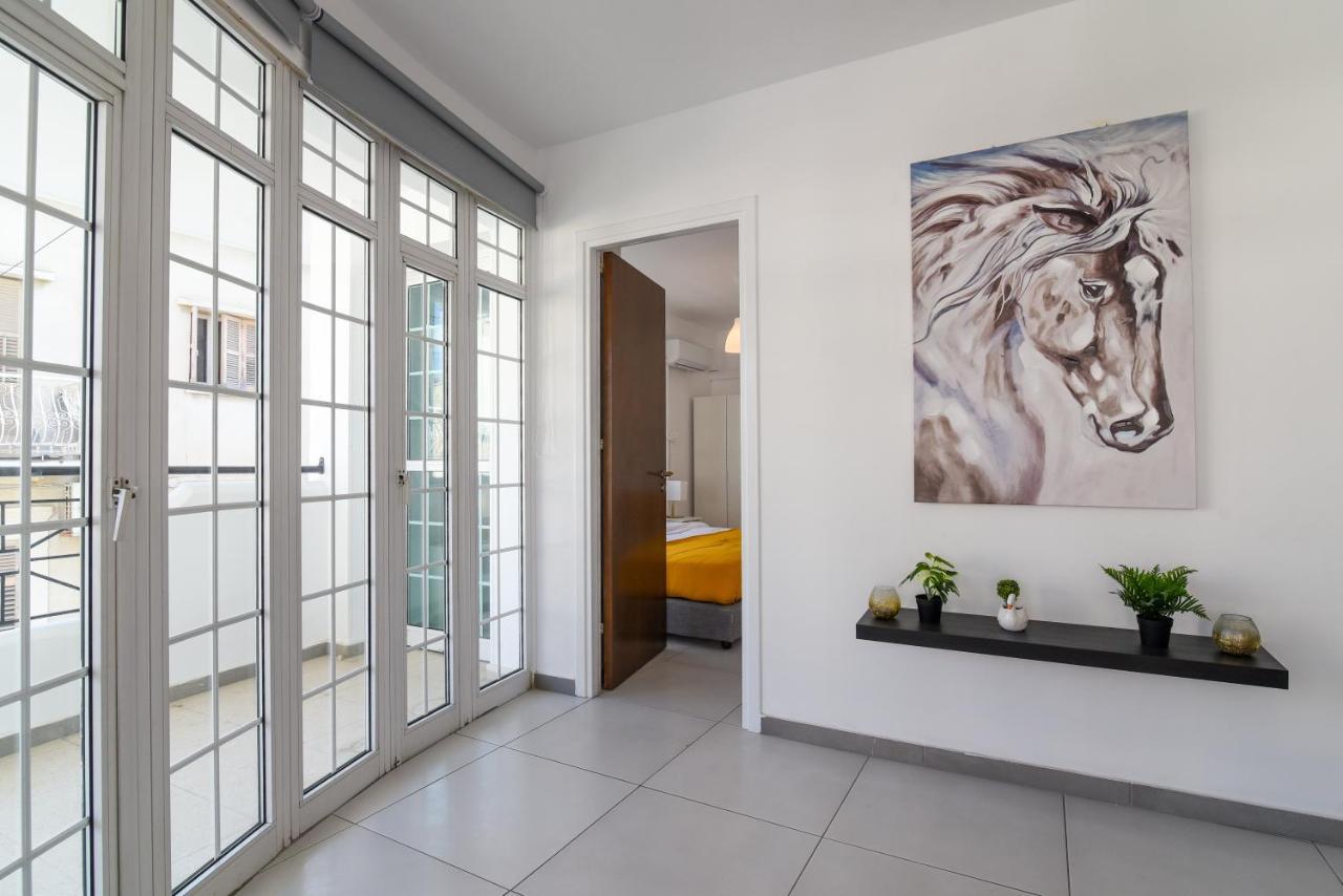 Jana'S 2-Br Apartment In Larnaca Exterior photo